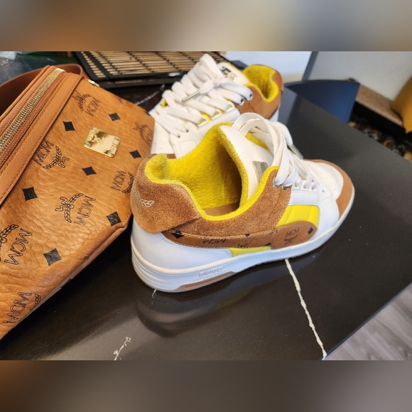 Authentic MCM RUNNER SHOES - Picture 4 of 8